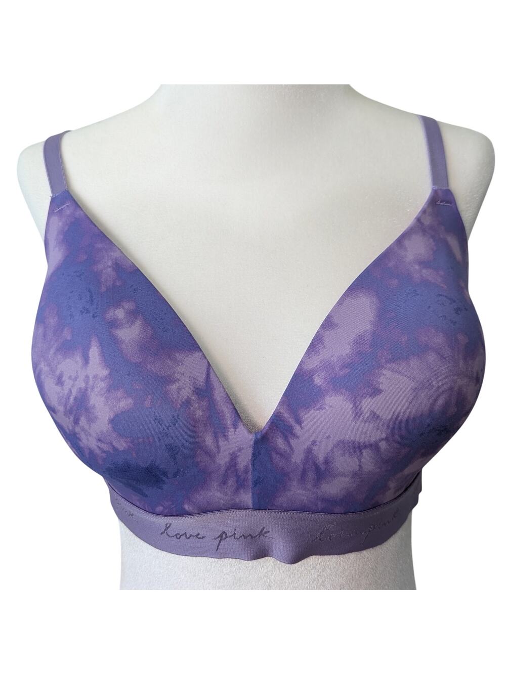 VS PINK Wear Everywhere Wireless Lightly Lined Purple Tie Dye Bra Size 38C